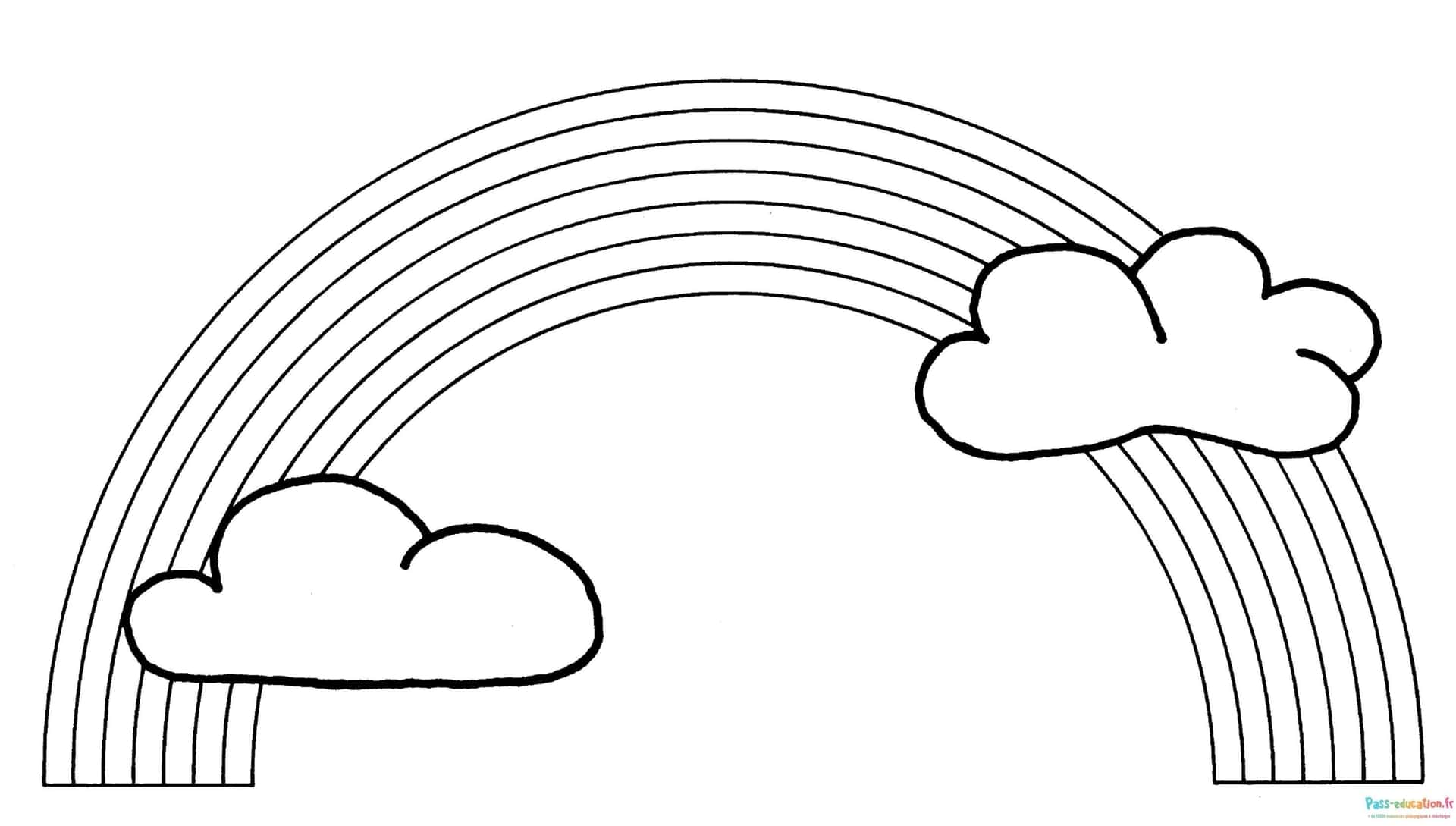 Arc-en-ciel et nuages