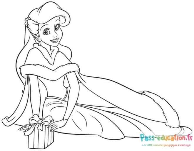 Ariel, sirène avec cadeau, coloriage gratuit à imprimer