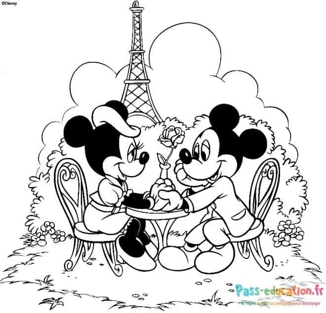 Mickey et Minnie romantiques