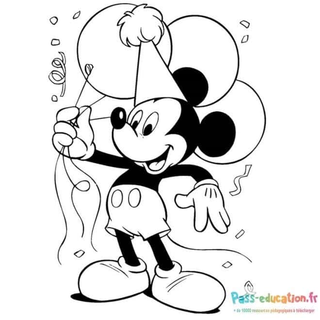 Mickey fête avec ballons