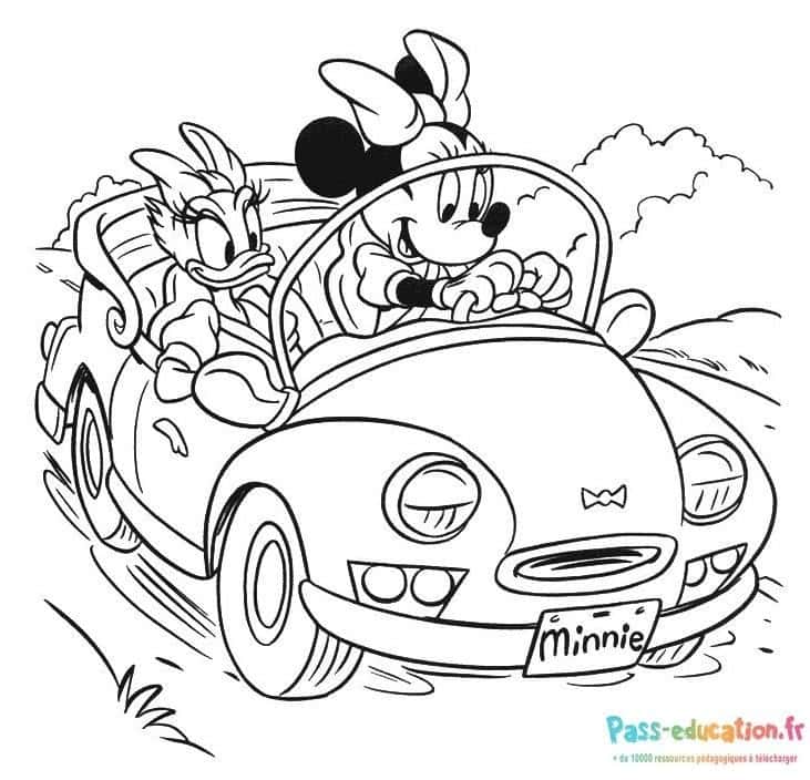 Minnie et Daisy en voiture