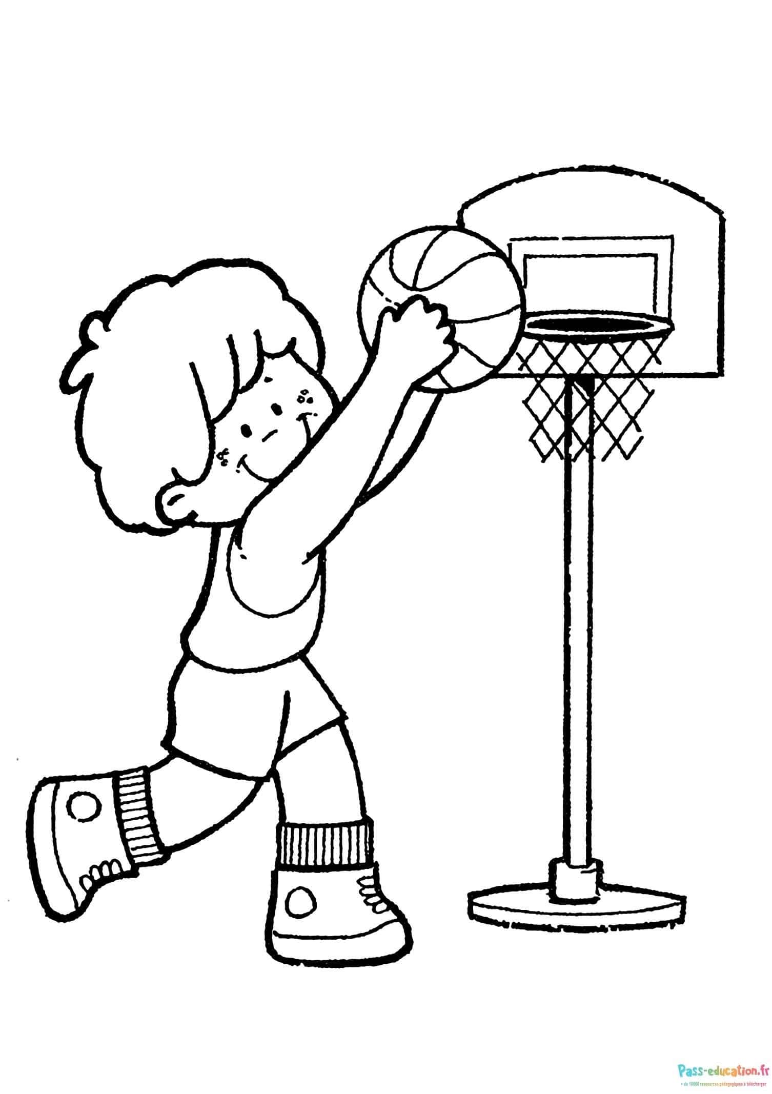 Enfant jouant au basket